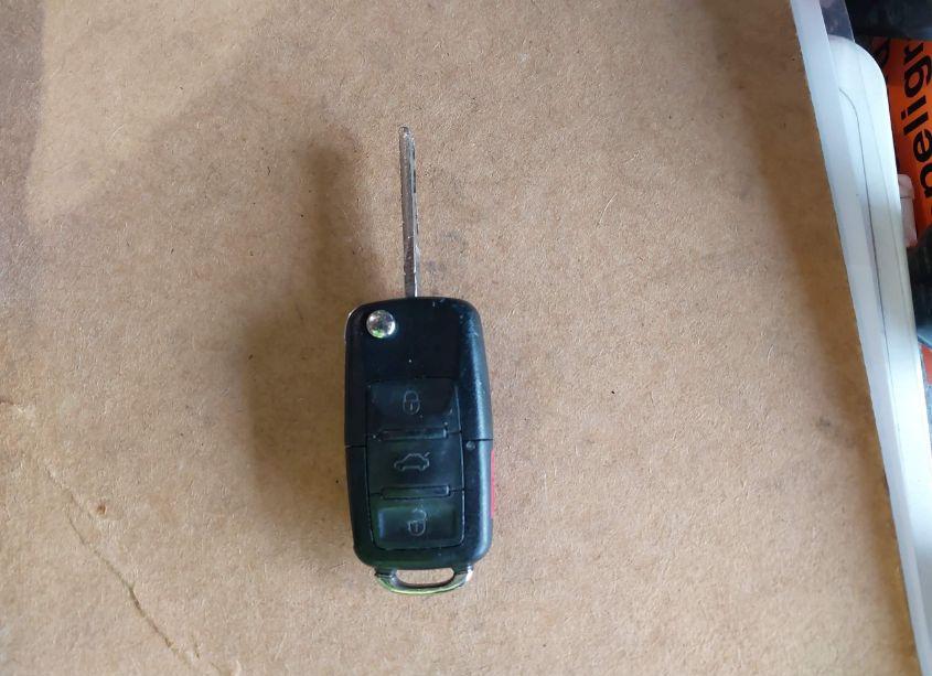 Photo 11 of 2010 Volkswagen Jetta SE (VIN 3VWRX7AJ5AM042551)