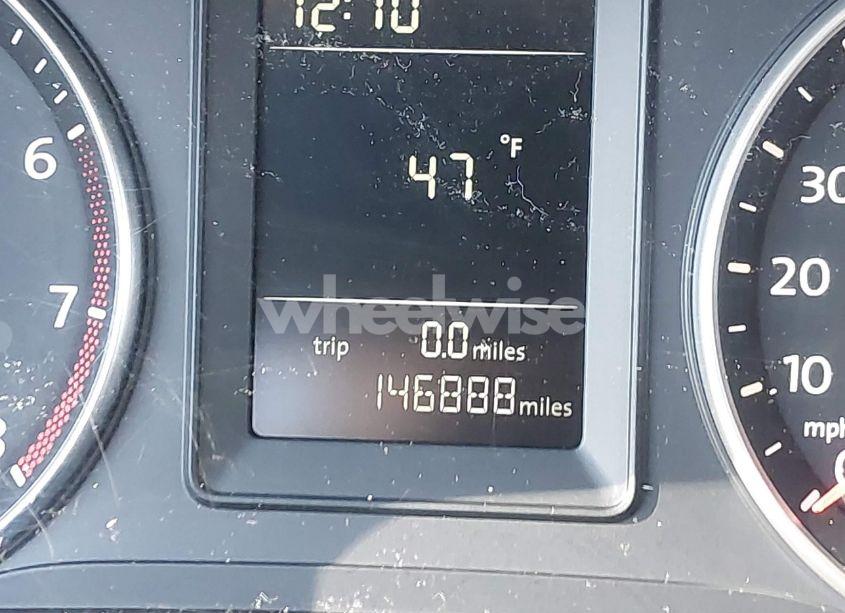 Photo 16 of 2010 Volkswagen Jetta SE (VIN 3VWRX7AJ8AM035447)