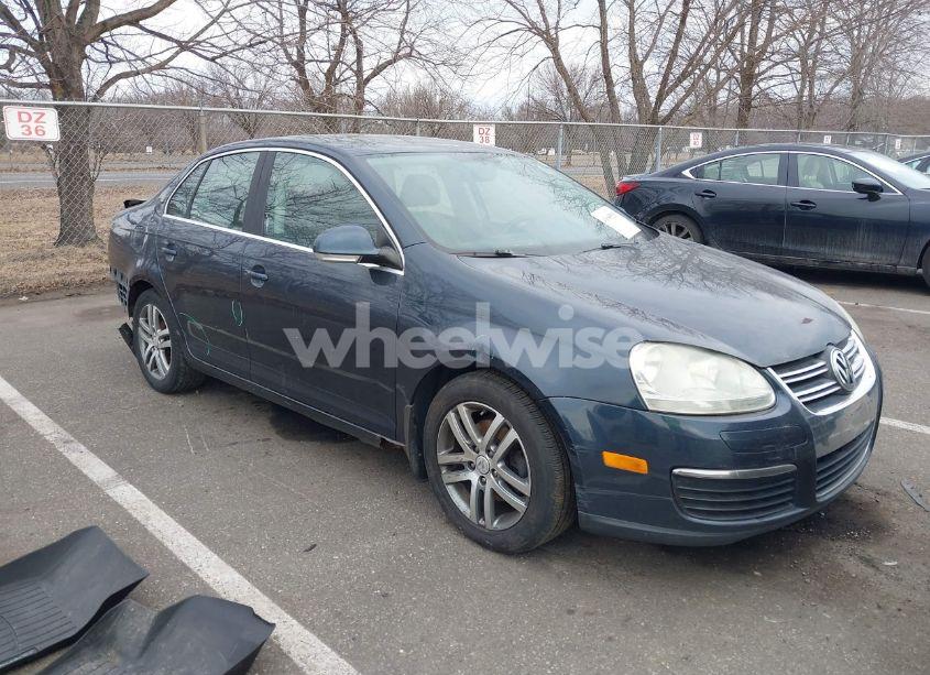 Photo 13 of 2008 Volkswagen Jetta SE (VIN 3VWRZ71K08M158933)