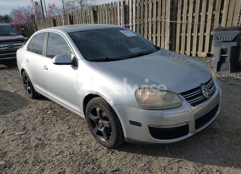 2008 Volkswagen Jetta SE/SEL (VIN 3VWRZ71K08M187848) main photo