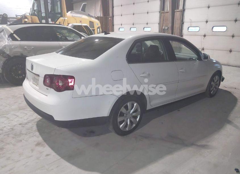 Photo 4 of 2009 Volkswagen Jetta SE (VIN 3VWRZ71K09M127151)