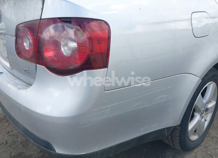 Photo 13 of 2009 Volkswagen Jetta SE (VIN 3VWRZ71K39M090645)