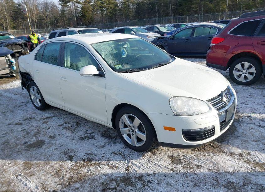 2008 Volkswagen Jetta SE (VIN 3VWRZ71K48M024412) main photo