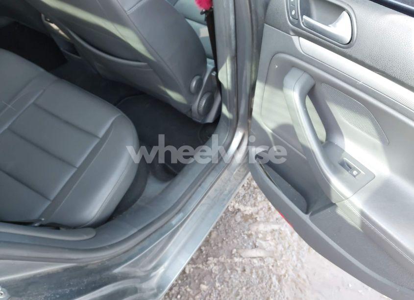 Photo 8 of 2008 Volkswagen Jetta SE/SEL (VIN 3VWRZ71K48M045468)