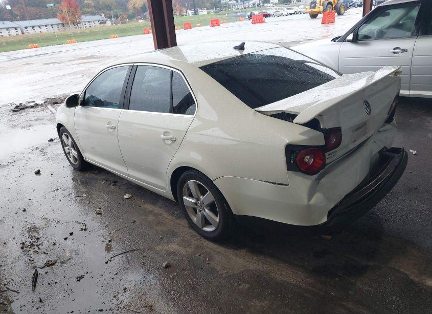 Photo 3 of 2008 Volkswagen Jetta SE/SEL (VIN 3VWRZ71K58M061999)