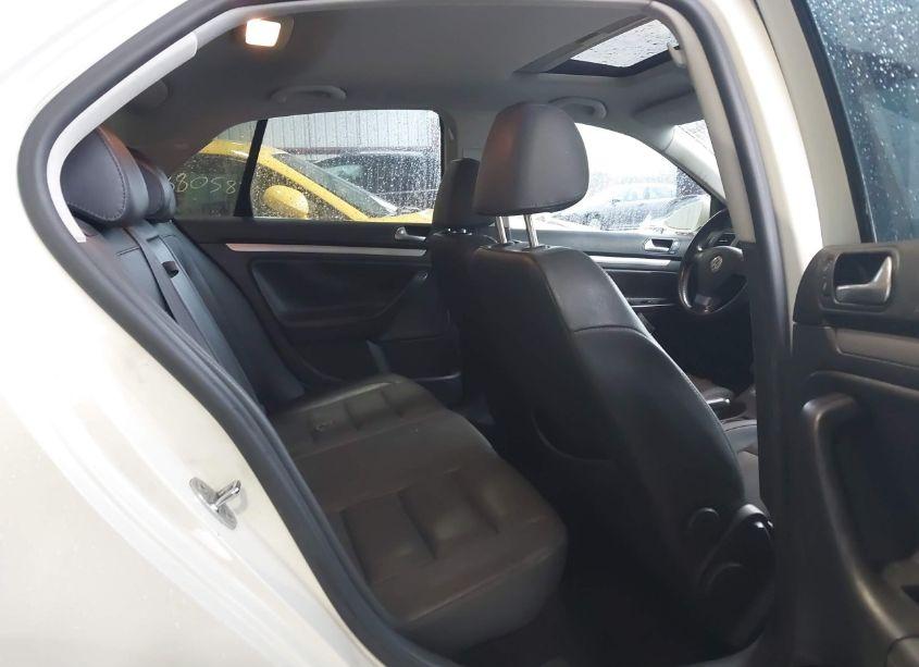 Photo 8 of 2008 Volkswagen Jetta SE/SEL (VIN 3VWRZ71K58M061999)