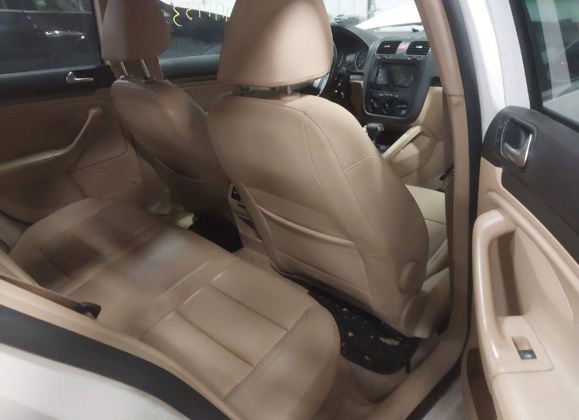 Photo 8 of 2009 Volkswagen Jetta SE/SEL (VIN 3VWRZ71K59M075578)