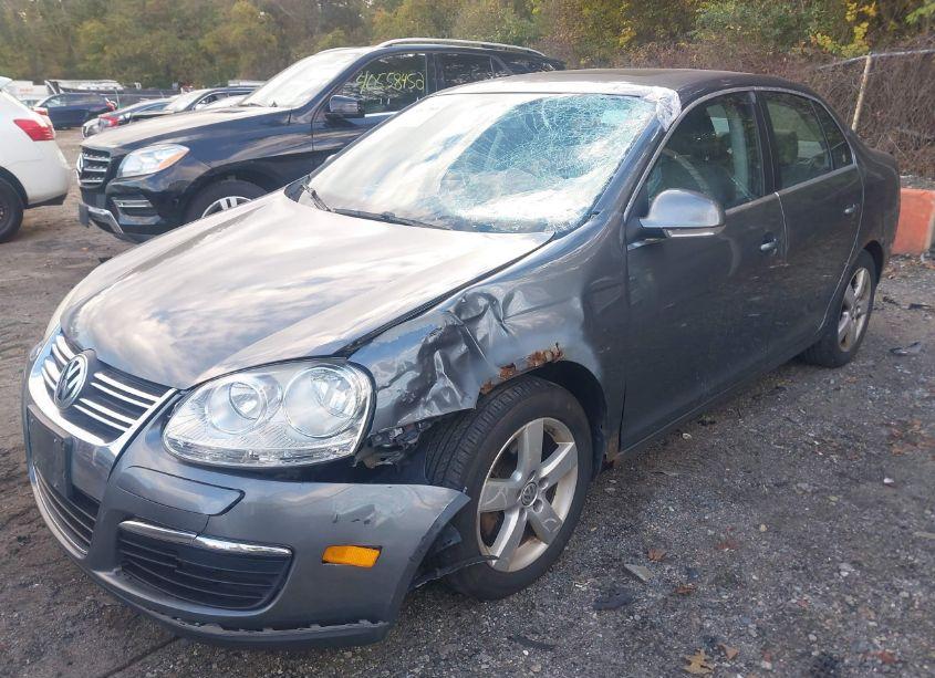 Photo 2 of 2009 Volkswagen Jetta SE (VIN 3VWRZ71K59M094972)