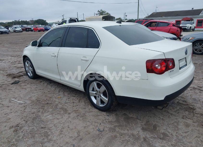 Photo 3 of 2008 Volkswagen Jetta SE/SEL (VIN 3VWRZ71K88M037602)