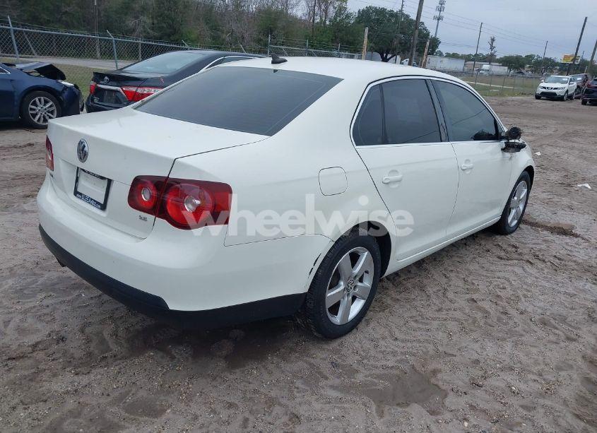 Photo 4 of 2008 Volkswagen Jetta SE/SEL (VIN 3VWRZ71K88M037602)