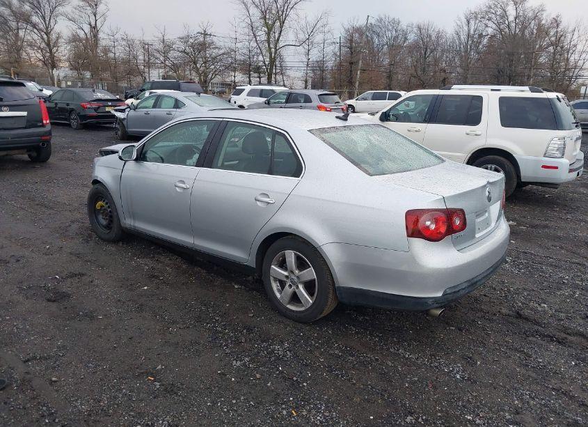 Photo 3 of 2008 Volkswagen Jetta SE/SEL (VIN 3VWRZ71K88M042850)