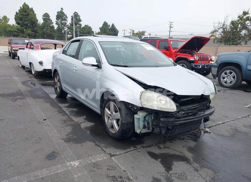2008 Volkswagen Jetta SE/SEL (VIN 3VWRZ71K88M074505) main photo