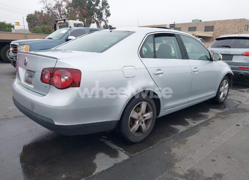 Photo 4 of 2008 Volkswagen Jetta SE/SEL (VIN 3VWRZ71K88M074505)