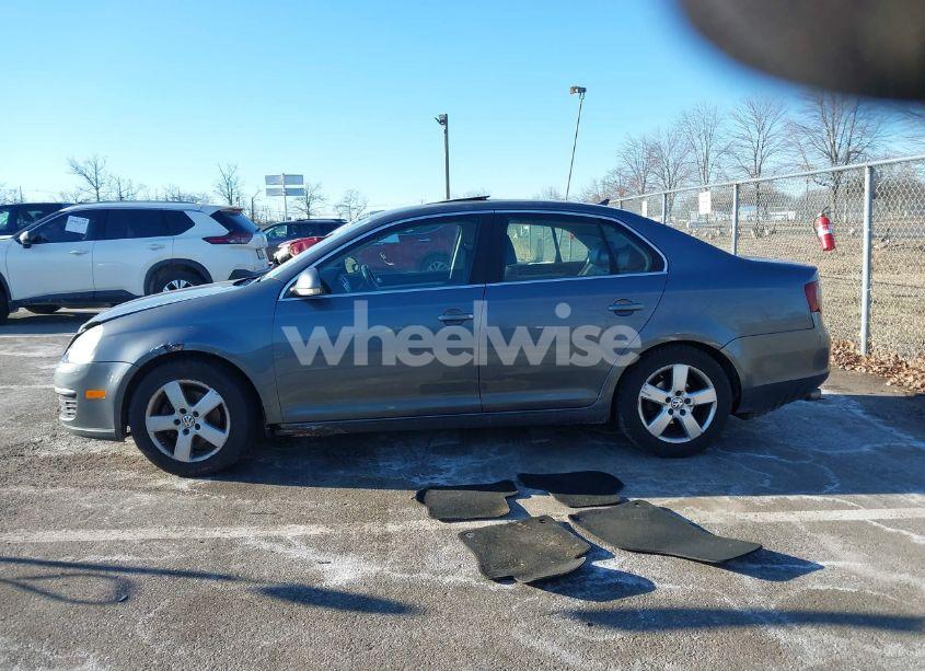 Photo 14 of 2008 Volkswagen Jetta SE/SEL (VIN 3VWRZ71K98M081253)