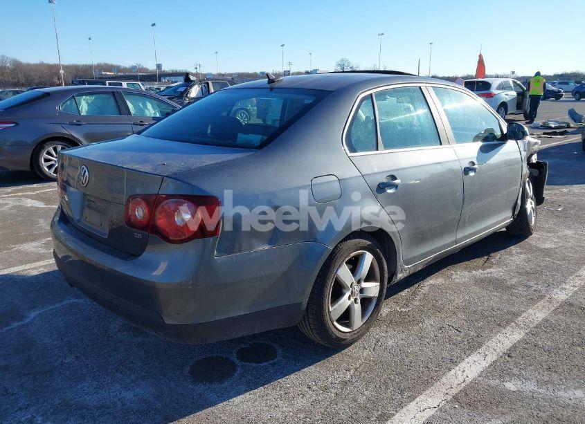 Photo 4 of 2008 Volkswagen Jetta SE/SEL (VIN 3VWRZ71K98M081253)