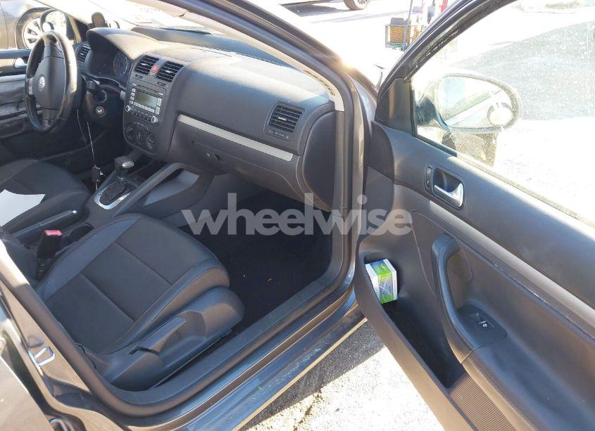 Photo 5 of 2008 Volkswagen Jetta SE/SEL (VIN 3VWRZ71K98M081253)