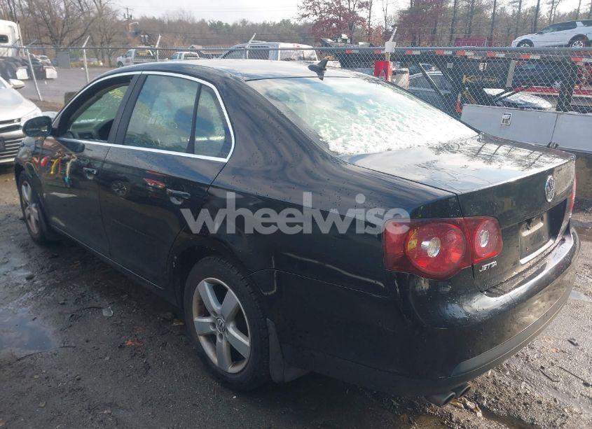 Photo 3 of 2008 Volkswagen Jetta SE (VIN 3VWRZ71KX8M161967)