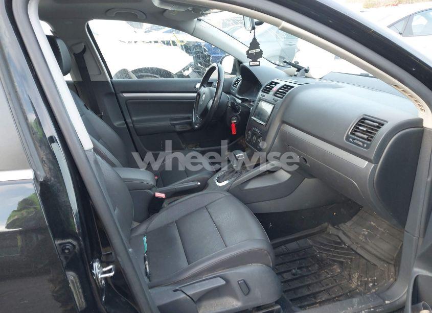 Photo 5 of 2009 Volkswagen Jetta SE/SEL (VIN 3VWRZ71KX9M057075)