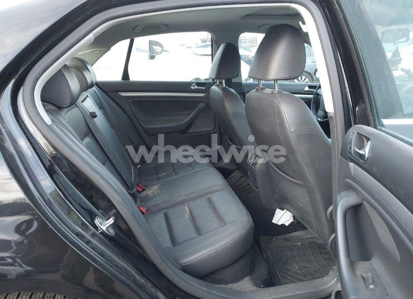 Photo 8 of 2009 Volkswagen Jetta SE/SEL (VIN 3VWRZ71KX9M057075)