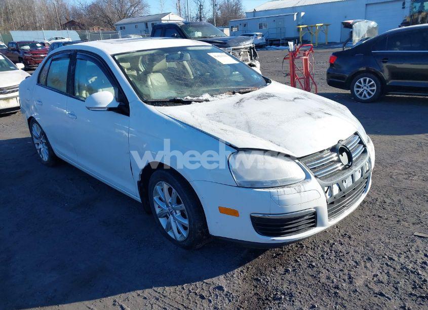 2010 Volkswagen Jetta LIMITED EDITION (VIN 3VWRZ7AJ1AM150093) main photo