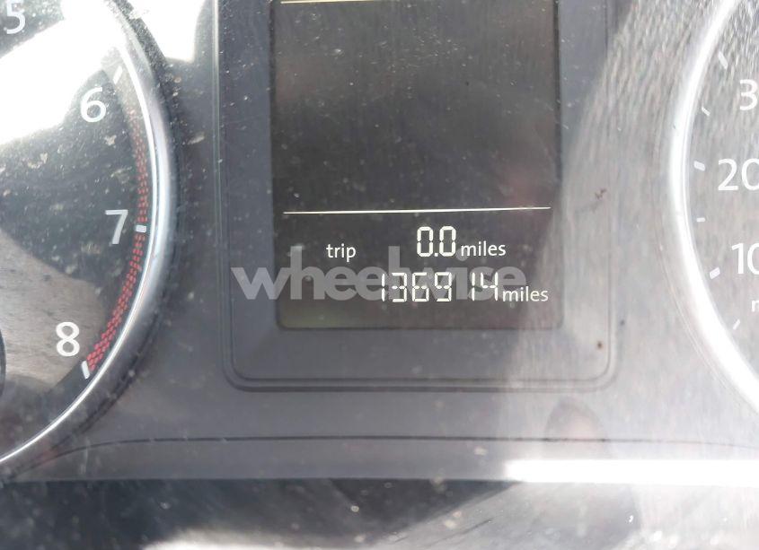 Photo 7 of 2010 Volkswagen Jetta SE (VIN 3VWRZ7AJ3AM064705)