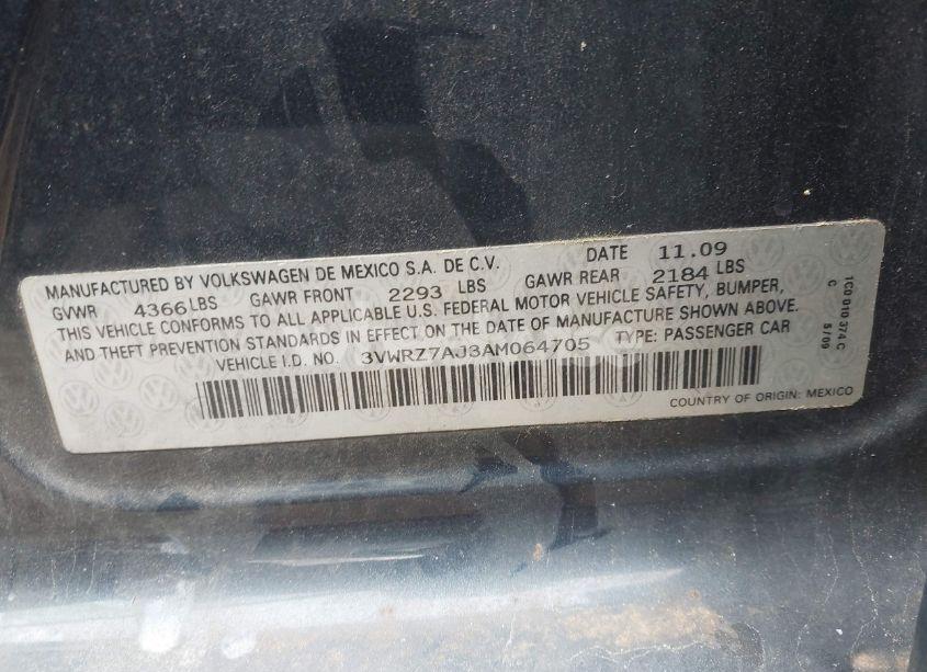 Photo 9 of 2010 Volkswagen Jetta SE (VIN 3VWRZ7AJ3AM064705)