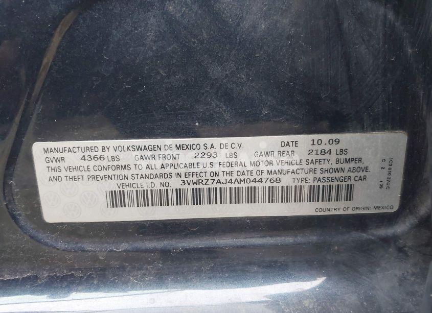 Photo 9 of 2010 Volkswagen Jetta SE (VIN 3VWRZ7AJ4AM044768)