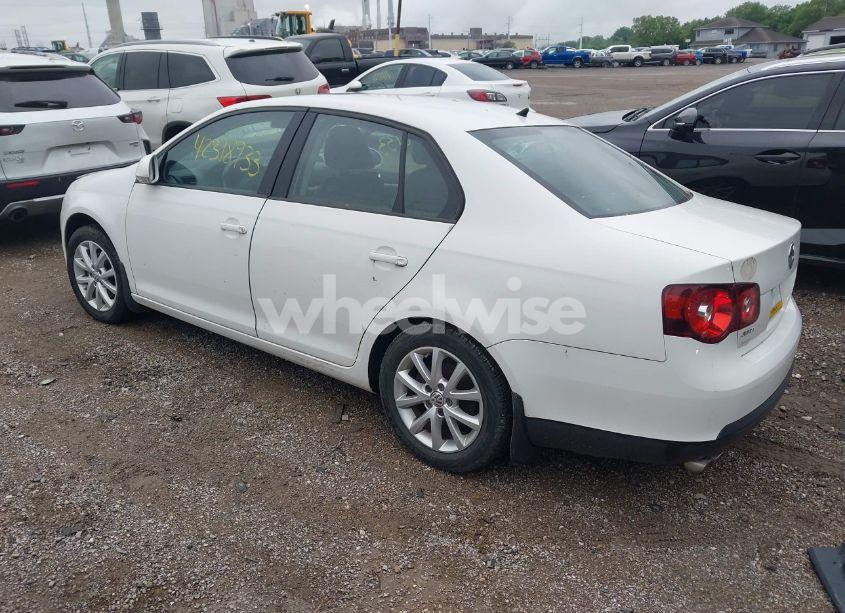 Photo 3 of 2010 Volkswagen Jetta LIMITED EDITION (VIN 3VWRZ7AJ4AM109957)