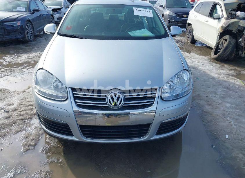 Photo 13 of 2010 Volkswagen Jetta LIMITED EDITION (VIN 3VWRZ7AJ4AM164893)