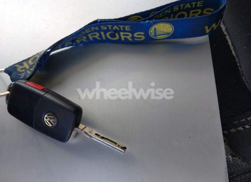 Photo 11 of 2010 Volkswagen Jetta LIMITED EDITION (VIN 3VWRZ7AJ6AM163552)