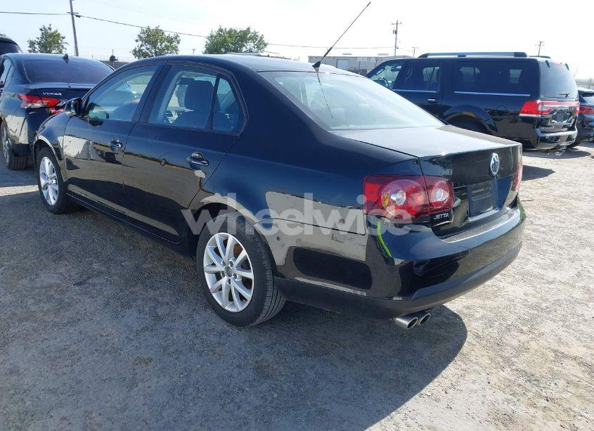 Photo 3 of 2010 Volkswagen Jetta LIMITED EDITION (VIN 3VWRZ7AJ6AM163552)