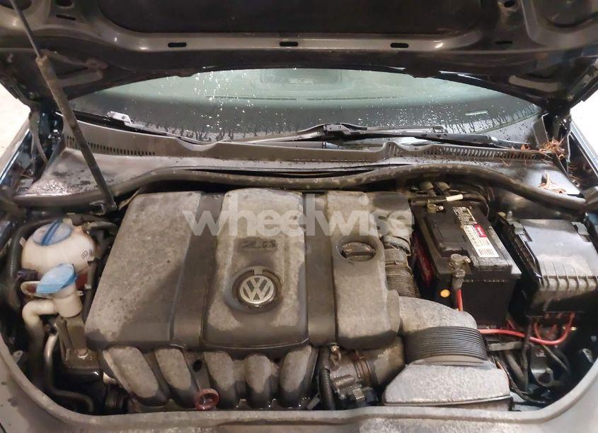 Photo 10 of 2010 Volkswagen Jetta LIMITED EDITION (VIN 3VWRZ7AJ7AM120399)