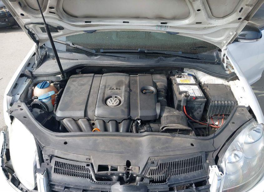 Photo 10 of 2010 Volkswagen Jetta LIMITED EDITION (VIN 3VWRZ7AJ8AM164380)