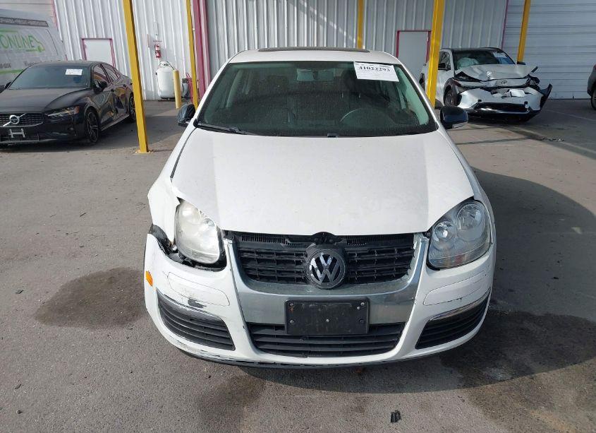 Photo 12 of 2010 Volkswagen Jetta LIMITED EDITION (VIN 3VWRZ7AJ8AM164380)