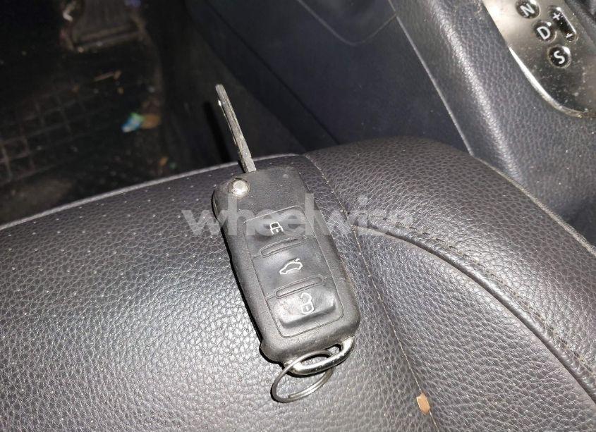 Photo 11 of 2010 Volkswagen Jetta LIMITED EDITION (VIN 3VWRZ7AJ9AM164940)