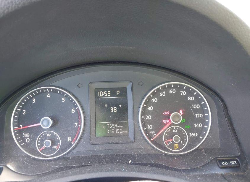 Photo 15 of 2010 Volkswagen Jetta SE (VIN 3VWRZ7AJXAM024959)