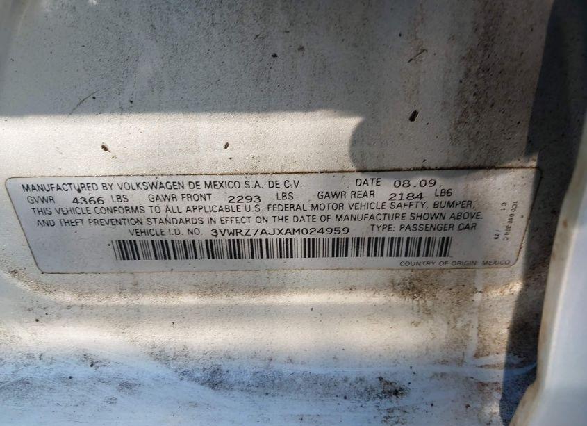 Photo 9 of 2010 Volkswagen Jetta SE (VIN 3VWRZ7AJXAM024959)
