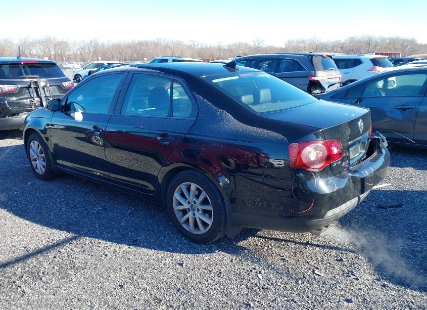 Photo 3 of 2010 Volkswagen Jetta LIMITED EDITION (VIN 3VWRZ7AJXAM163067)