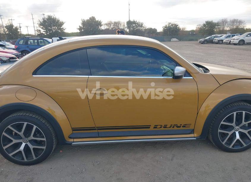 Photo 13 of 2016 Volkswagen Beetle 1.8T DUNE (VIN 3VWS17AT1GM628063)