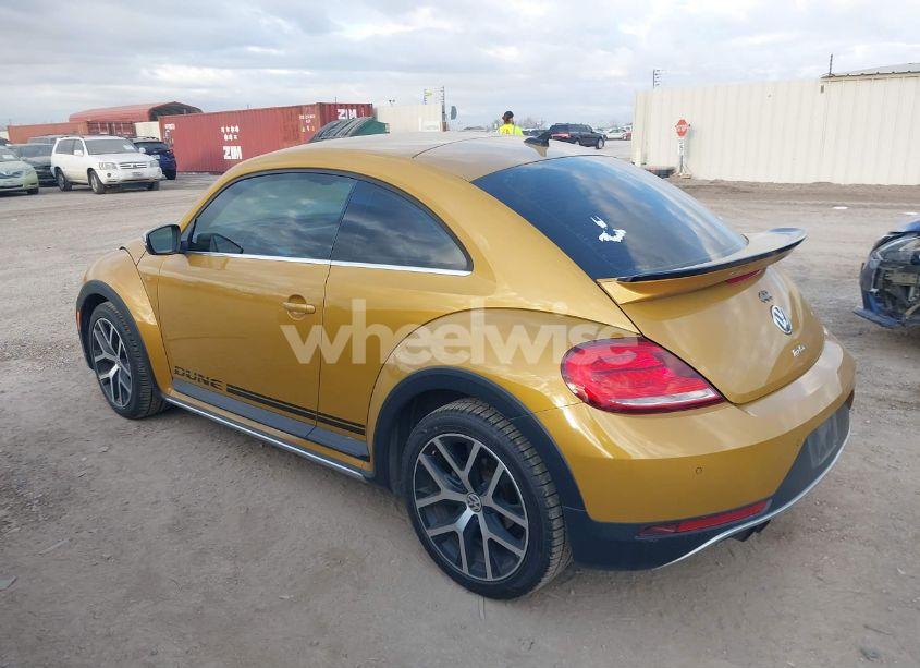 Photo 3 of 2016 Volkswagen Beetle 1.8T DUNE (VIN 3VWS17AT1GM628063)