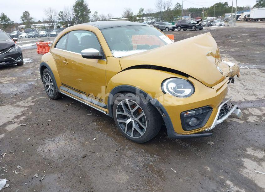2017 Volkswagen Beetle 1.8T DUNE (VIN 3VWS17AT3HM616563) main photo