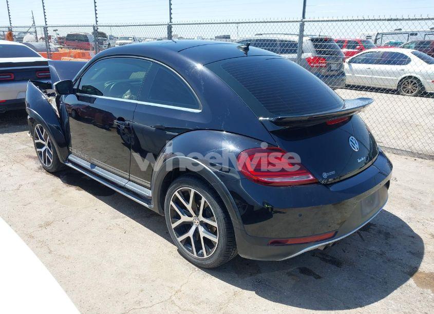 Photo 3 of 2018 Volkswagen Beetle 2.0T DUNE (VIN 3VWSD7AT1JM702354)