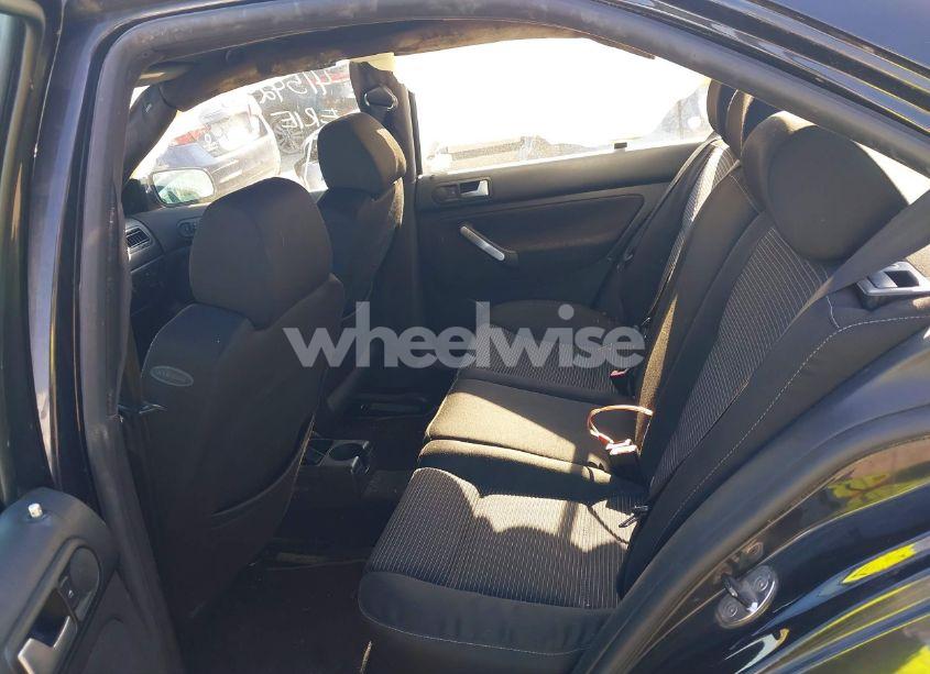 Photo 8 of 2004 Volkswagen Jetta GLI 1.8T (VIN 3VWSE69M04M144439)