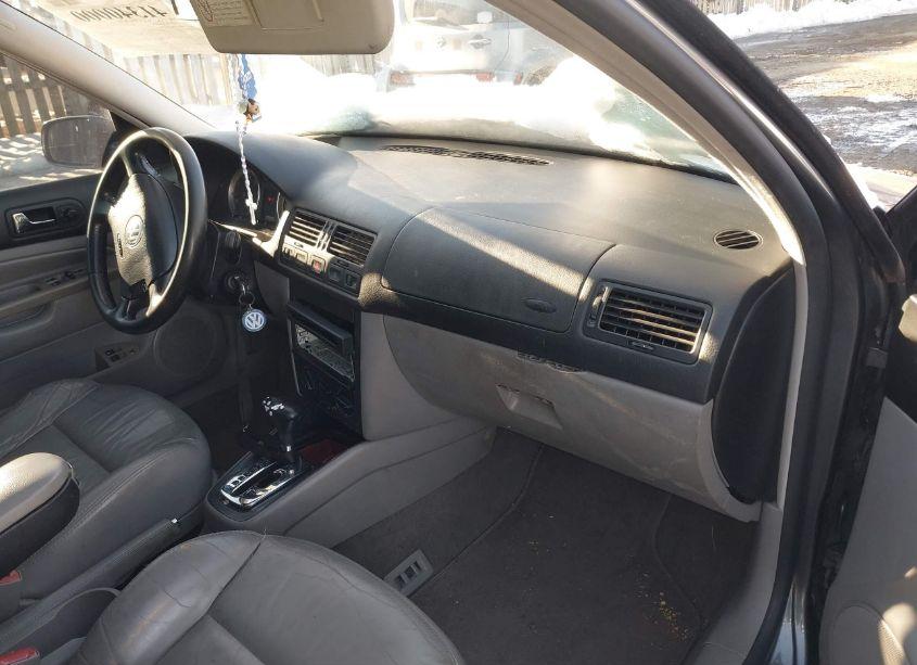 Photo 5 of 2004 Volkswagen Jetta GLS 1.8T (VIN 3VWSE69MX4M017486)