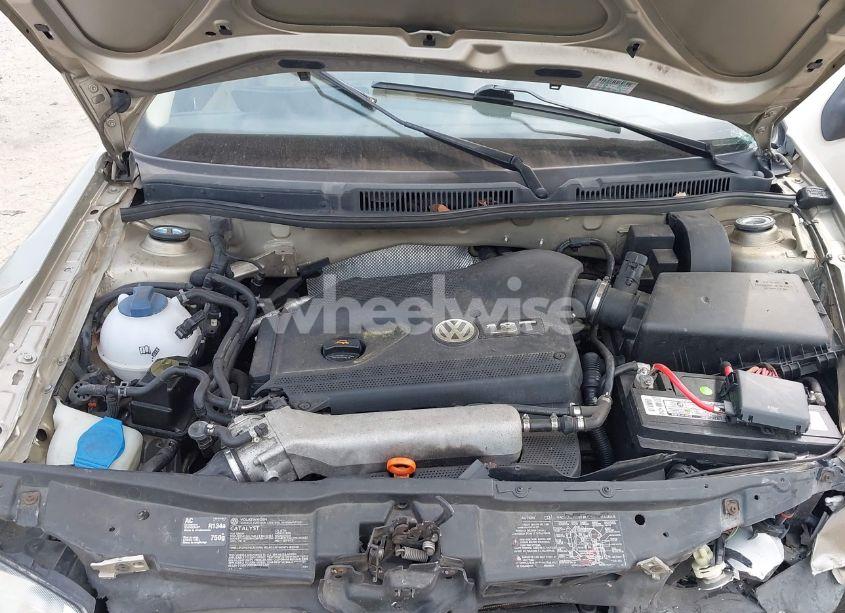 Photo 10 of 2004 Volkswagen Jetta GLI 1.8T/GLS 1.8T (VIN 3VWSE69MX4M060614)