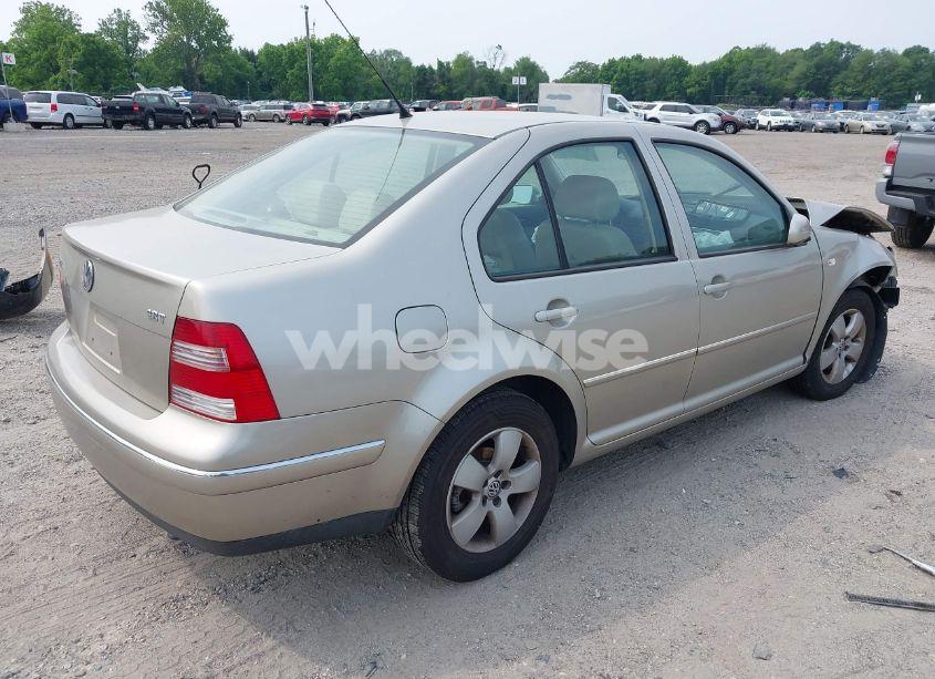 Photo 4 of 2004 Volkswagen Jetta GLI 1.8T/GLS 1.8T (VIN 3VWSE69MX4M060614)