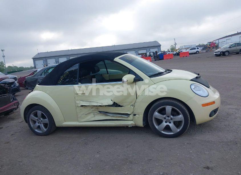 Photo 13 of 2006 Volkswagen New BEETLE 2.5 (VIN 3VWSF31Y56M321421)