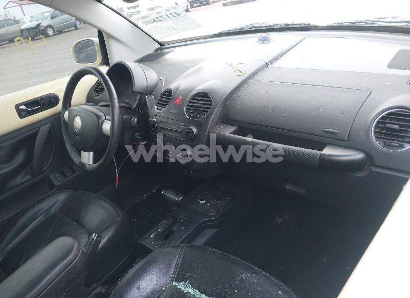 Photo 5 of 2006 Volkswagen New BEETLE 2.5 (VIN 3VWSF31Y56M321421)