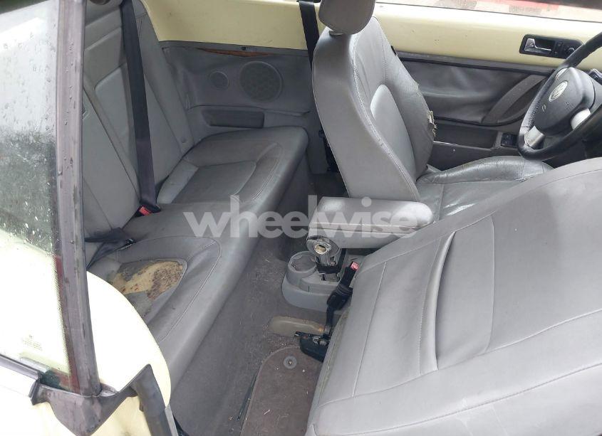 Photo 8 of 2006 Volkswagen New BEETLE 2.5 (VIN 3VWSF31Y96M304430)