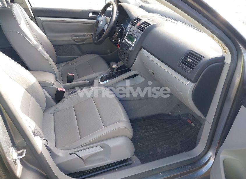 Photo 5 of 2006 Volkswagen Jetta 2.5 (VIN 3VWSF71K06M802504)